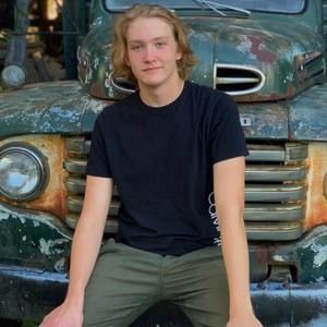 Meet your Posher, Bennett